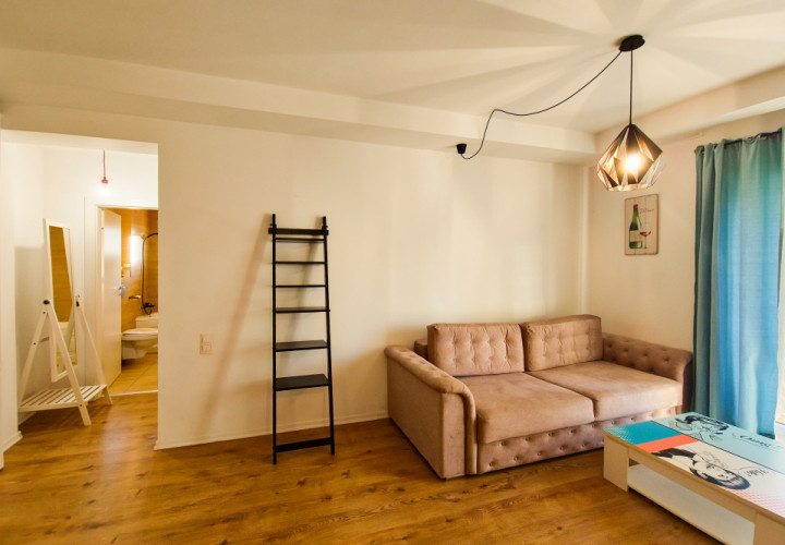 Apartament in Complexul Cosmopolis cu vedere catre piscina!